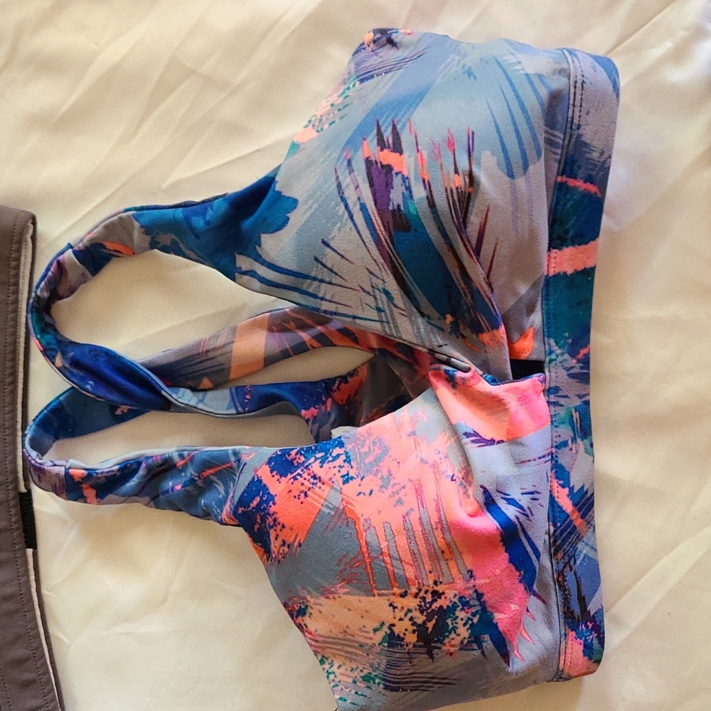 Fabletics sports bra